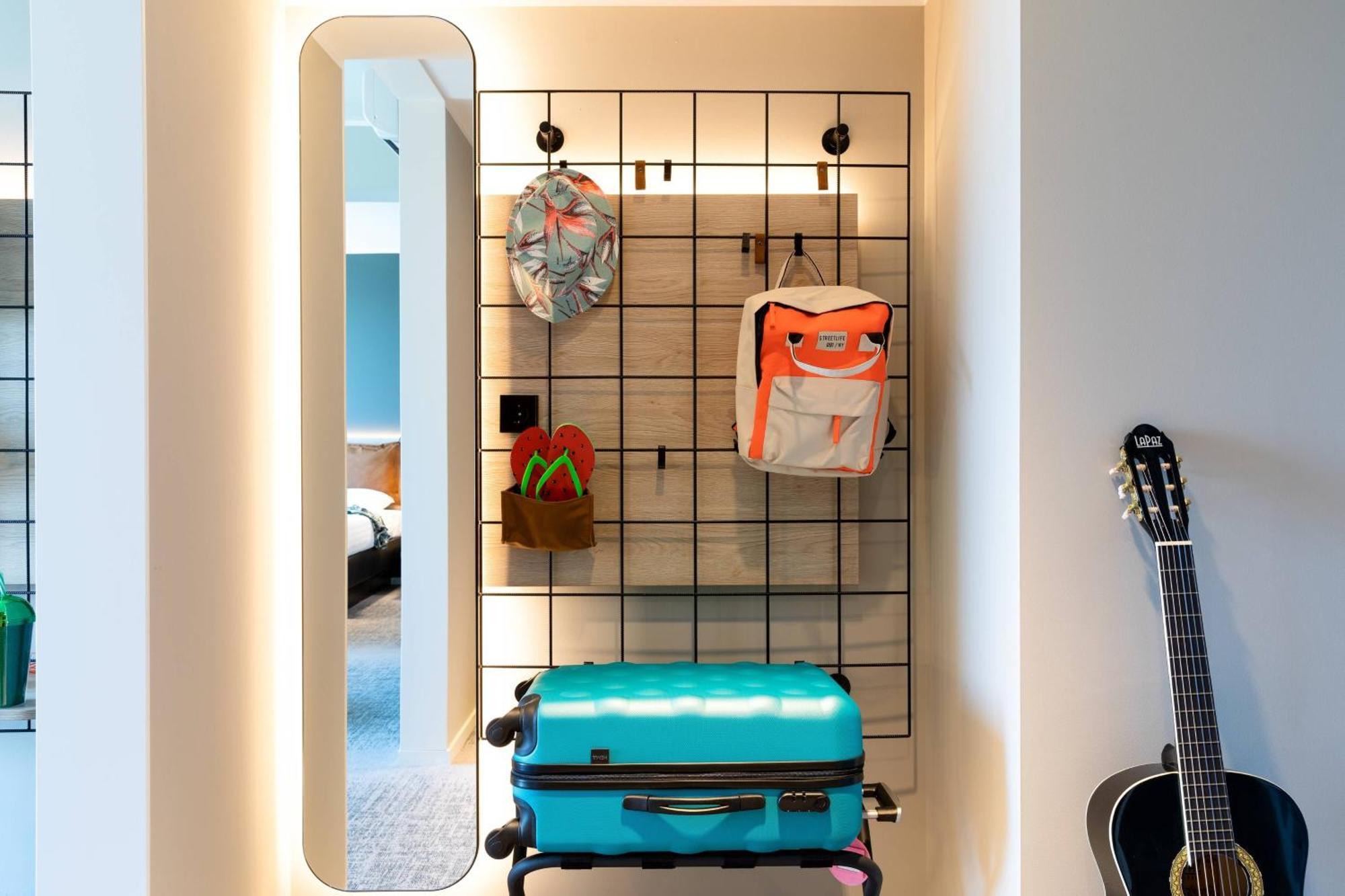 Moxy Utrecht Hotell Exteriör bild