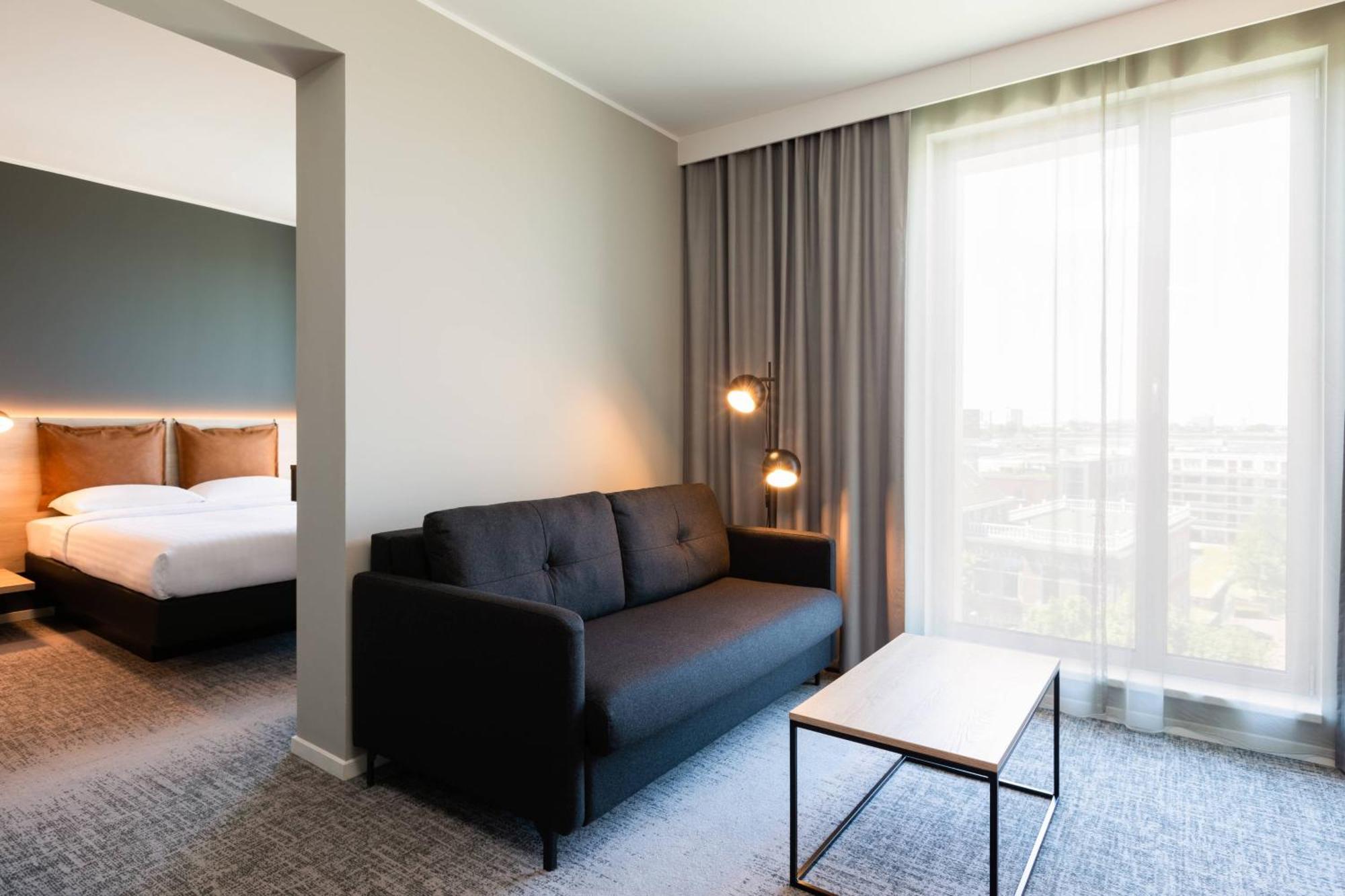 Moxy Utrecht Hotell Exteriör bild