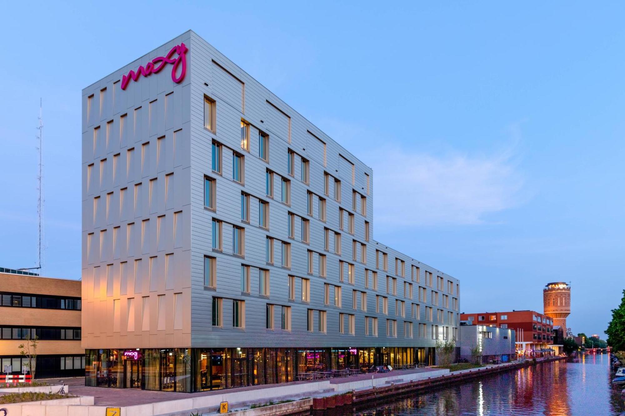 Moxy Utrecht Hotell Exteriör bild