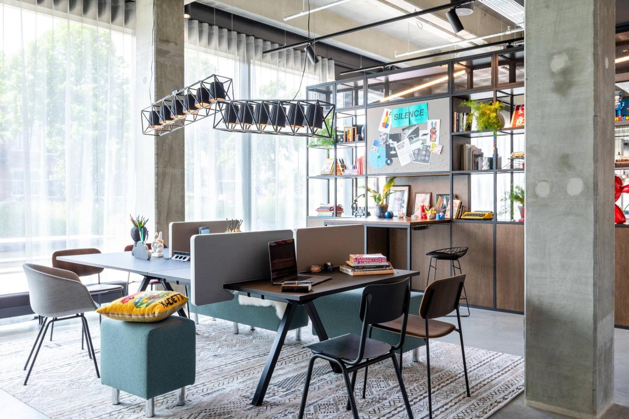 Moxy Utrecht Hotell Exteriör bild
